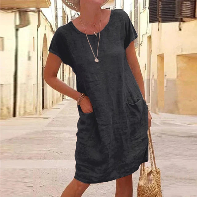 Casual women's dress – Natural fibers – Loose fit – Short sleeves – Knee length