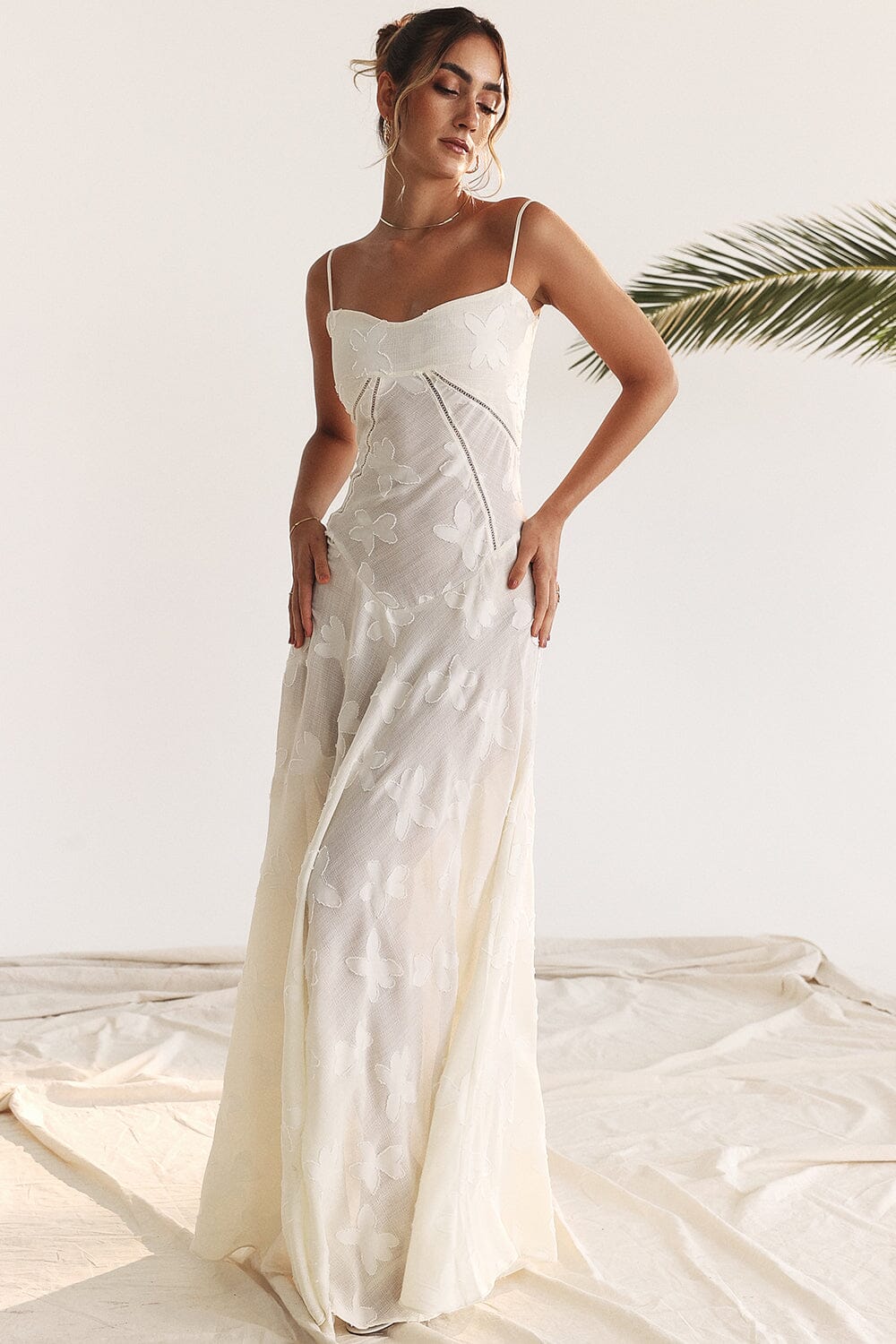 Robe longue femme – Coupe ajustée – Voile léger – Motif floral – Bretelles fines