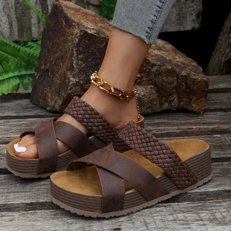 Women's sandals – Platform sole – Braided snakeskin-effect straps – Long-lasting comfort