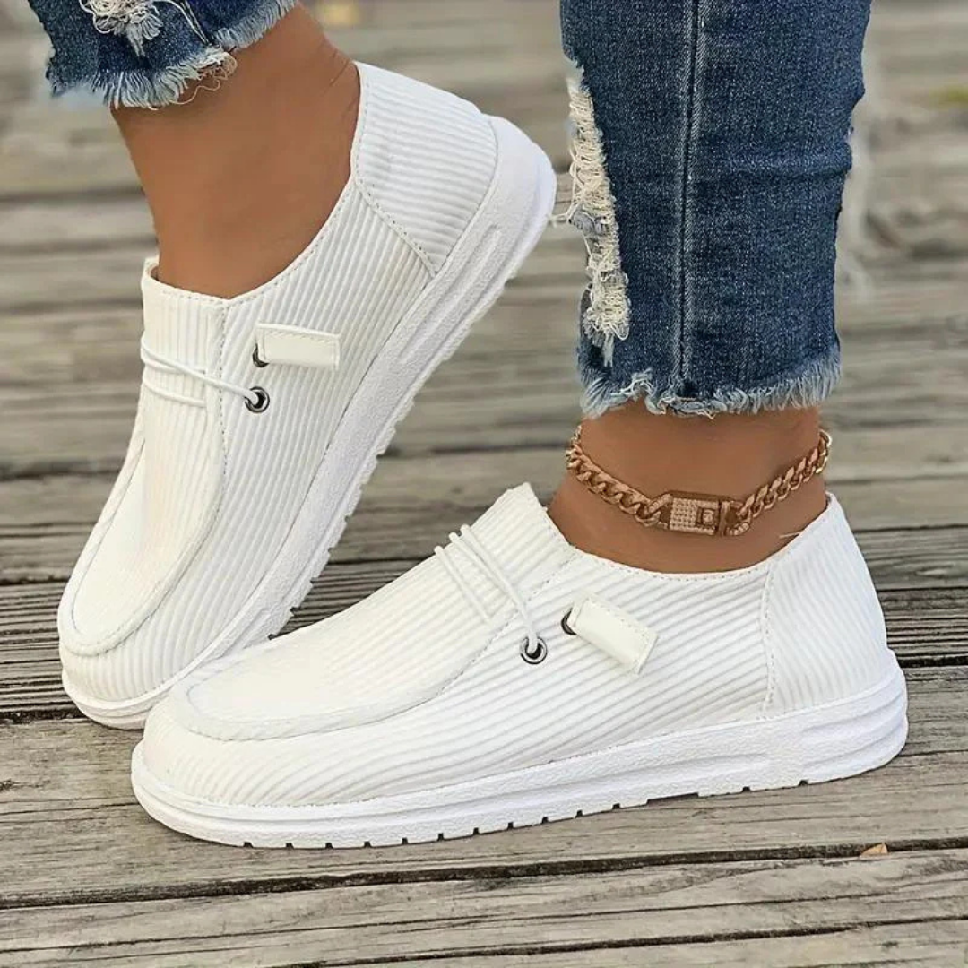 Women's slip-on shoes – Flat sole – Casual comfort