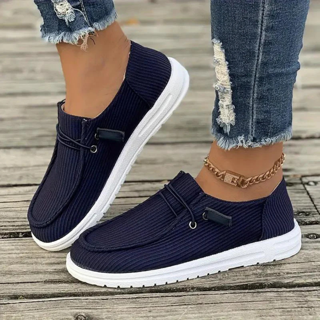 Women's slip-on shoes – Flat sole – Casual comfort