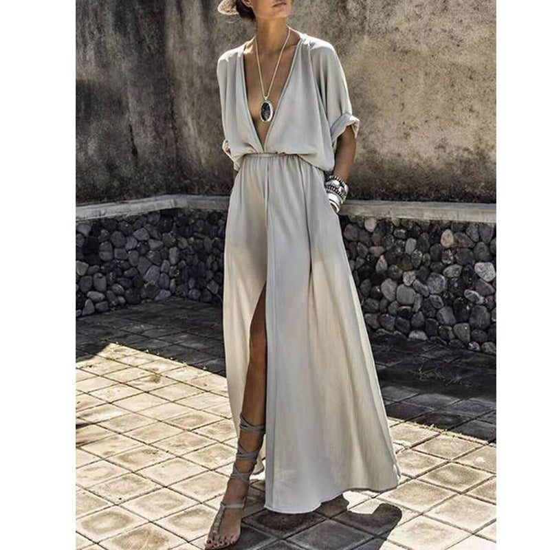 Women's long dress – Plunging neckline – Front slit – Flowing cut – Three-quarter sleeves