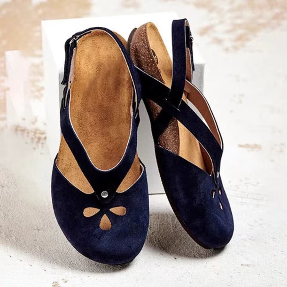 Women's flat sandals – Open toe – Cut-out detail – Soft sole – Adjustable support