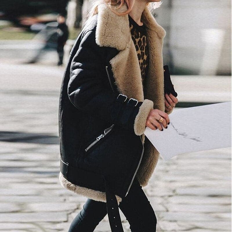 Veste aviateur femme – Coupe décontractée – Doublure en shearling – Détails à boucles