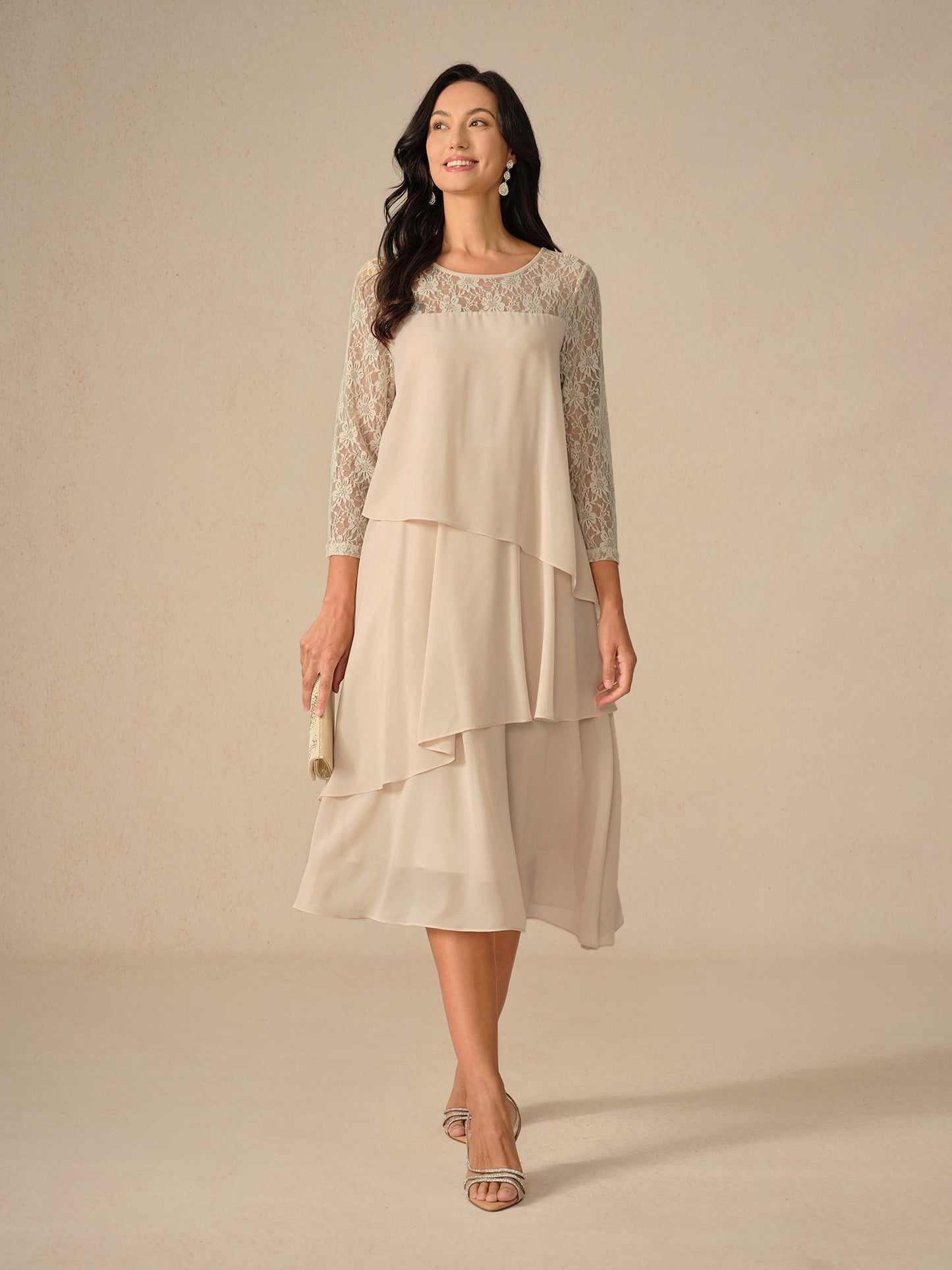 Robe femme midi – Coupe fluide – Manches dentelle – Chiffon superposé élégant