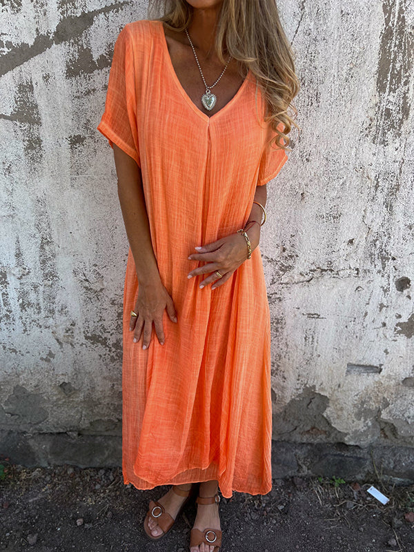 Women's dress – Relaxed fit – Breathable fabric – V-neck – Flowing short sleeves