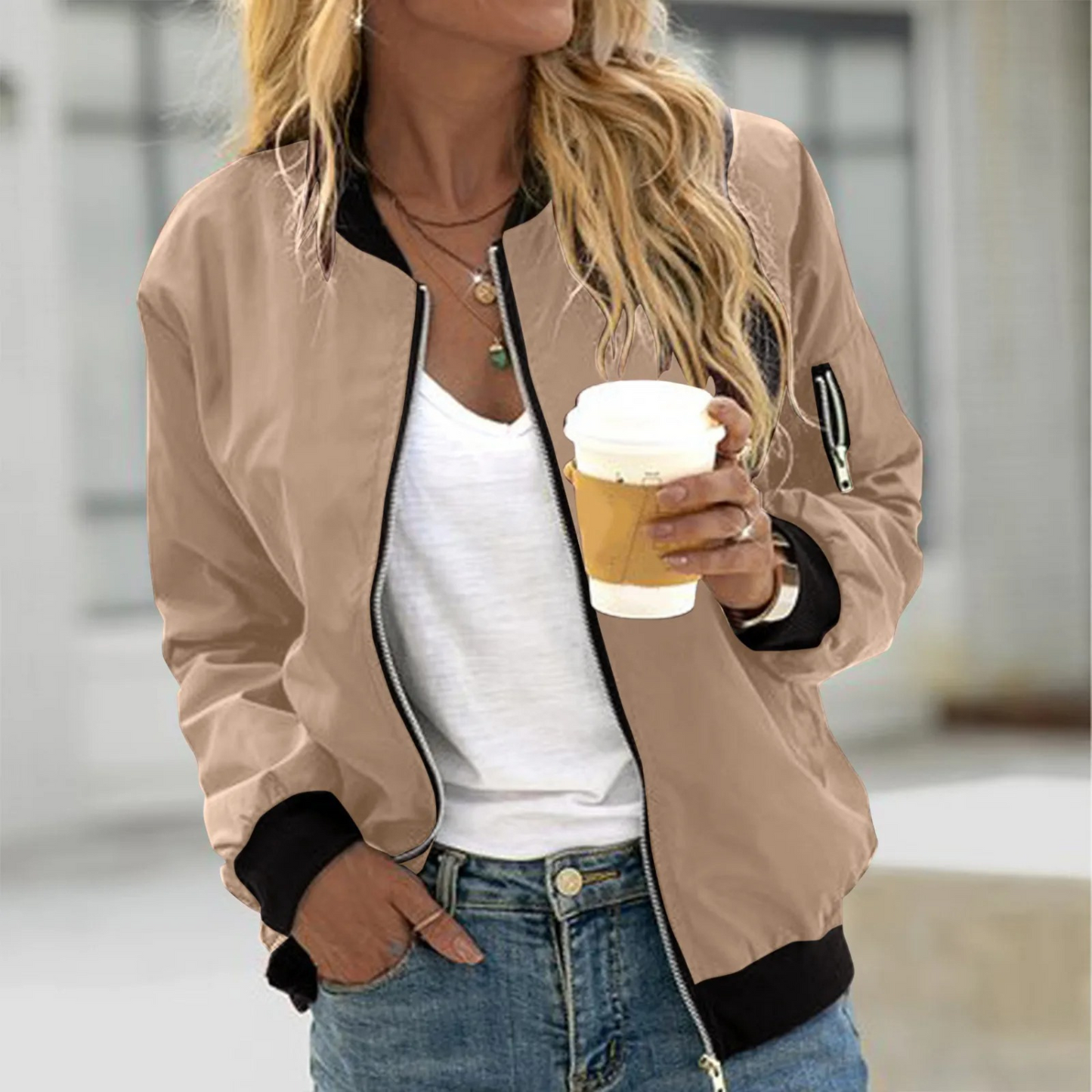 Veste bomber femme – Coupe décontractée – Tissu respirant – Détails zippés – Style casual
