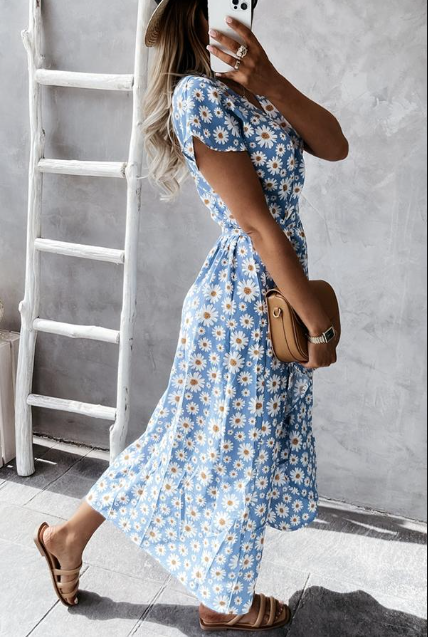 Women's midi dress – Flared cut – Short sleeves – Breathable fabric – Floral style