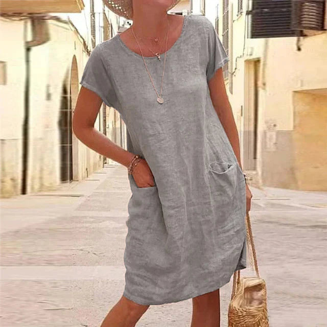 Casual women's dress – Natural fibers – Loose fit – Short sleeves – Knee length