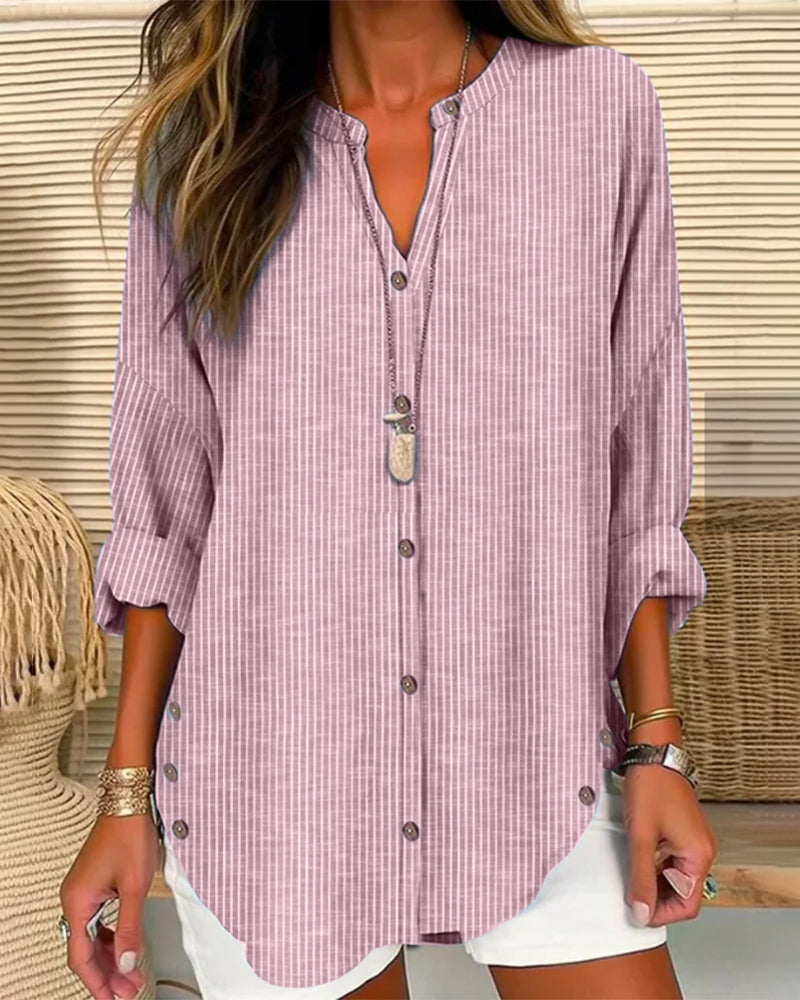 Women's blouse – Loose fit – Breathable fabric – Subtle stripes – Buttoned V neck
