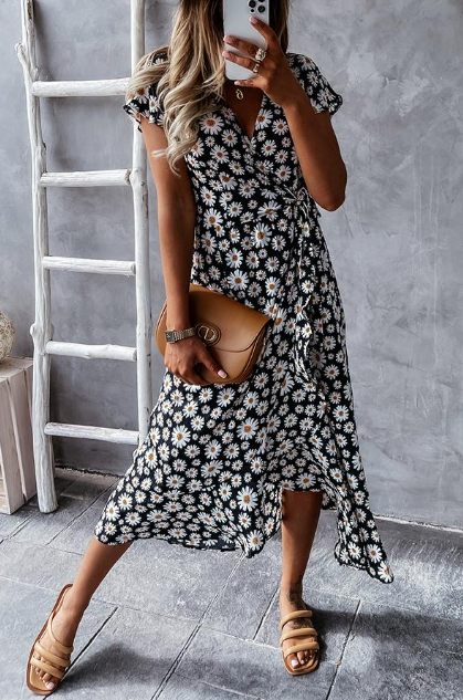 Women's midi dress – Flared cut – Short sleeves – Breathable fabric – Floral style
