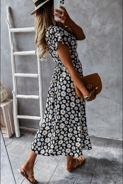 Women's midi dress – Flared cut – Short sleeves – Breathable fabric – Floral style