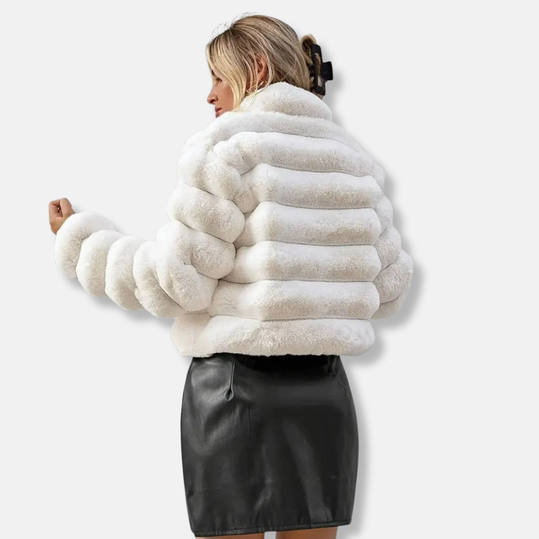 Woman Faux Fur coat - Short - Stand Collar - Long Sleeves