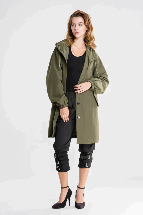 Veste imperméable femme – Coupe ample – Capuche ajustable – Boutonnage – Poches