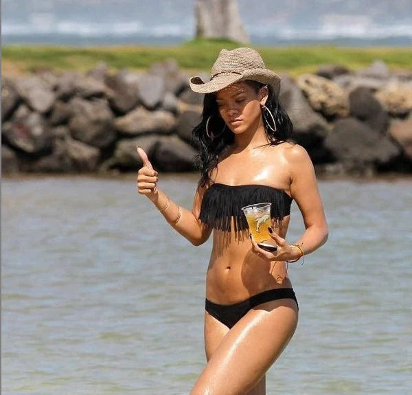 Bikini set for women – Bandeau top with fringes – Low-rise high-cut bottoms – Cut-out details