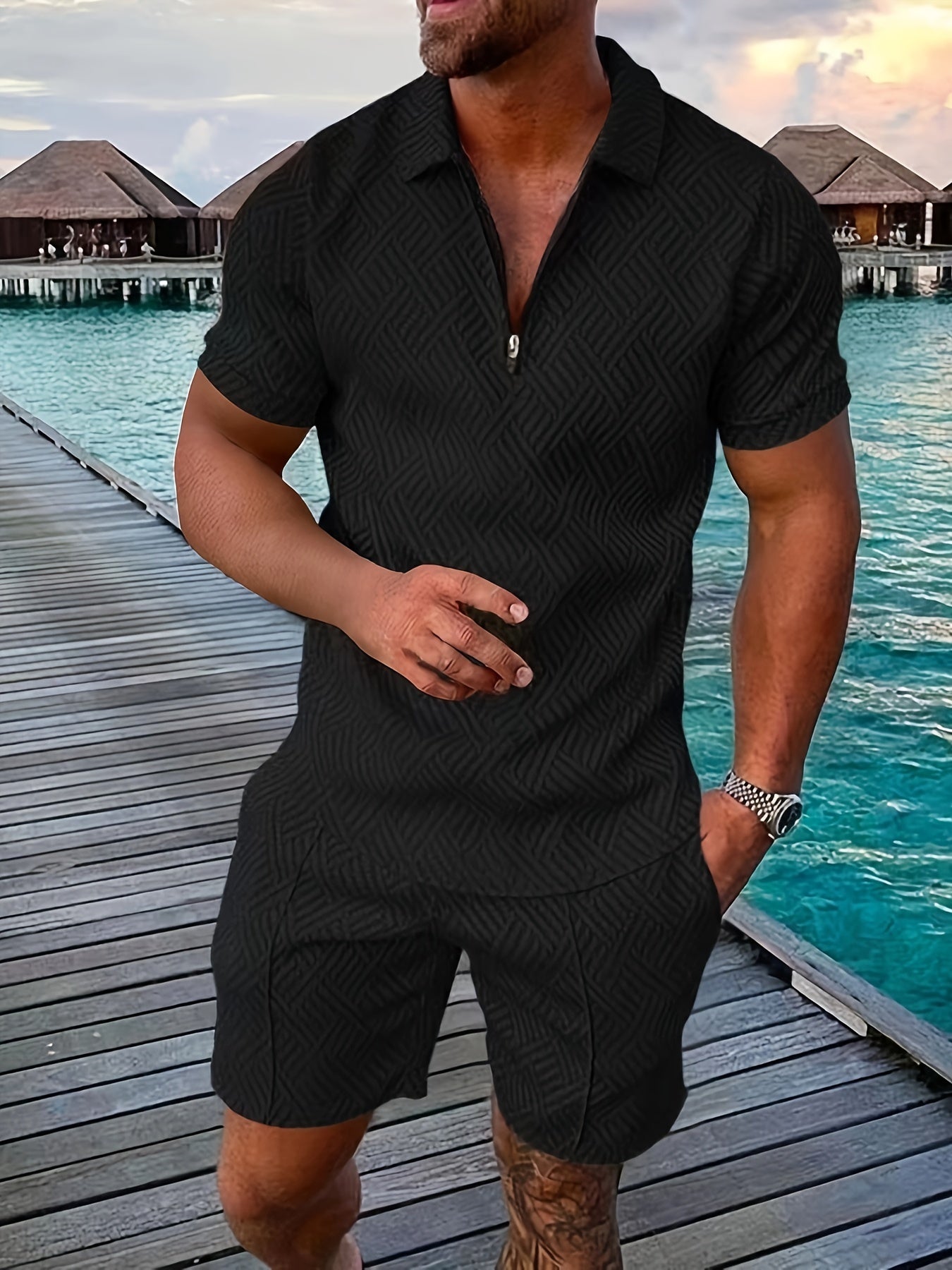 Men's short set – Relaxed fit – Zipper closure – Geometric pattern – Breathable fabric