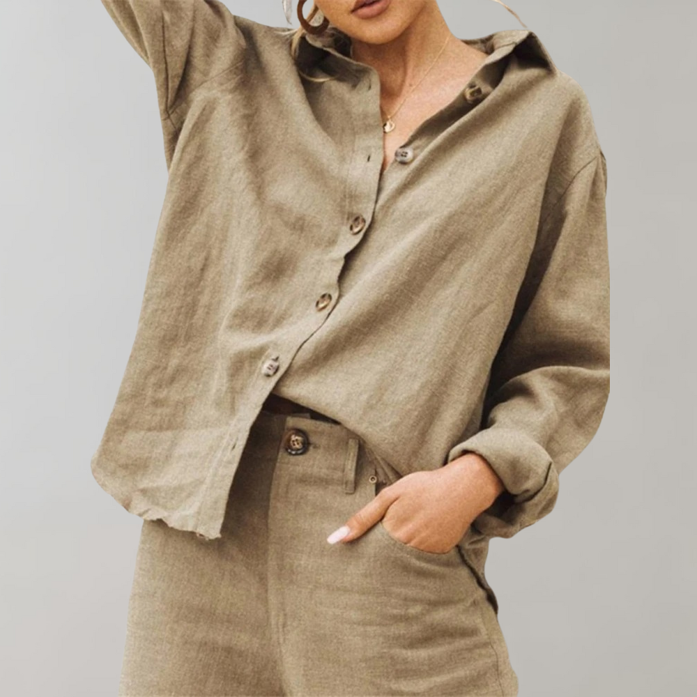Women's blouse – Relaxed fit – Long sleeves – Breathable fabric – Buttoned