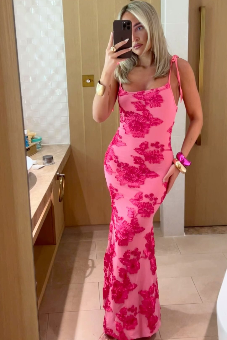 Robe longue femme – Coupe ajustée – Tissu élégant – Broderie – Nœuds aux épaules