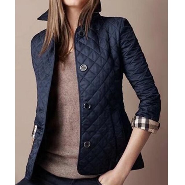 Manteau femme matelassé léger – Coupe droite – Col structuré – Fermeture à boutons