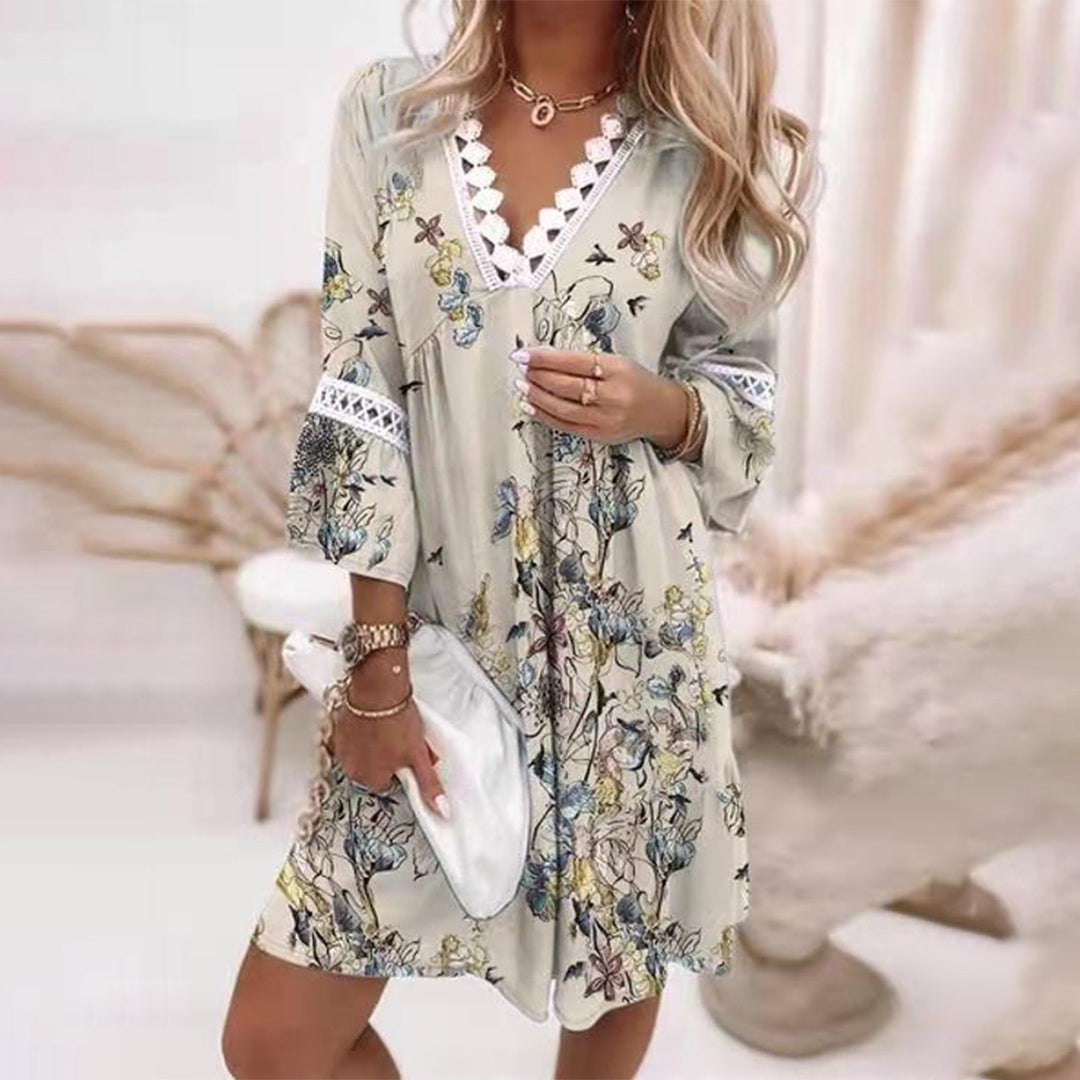 Women's dress – Flowing cut – Elegant lace – Breathable natural fibers