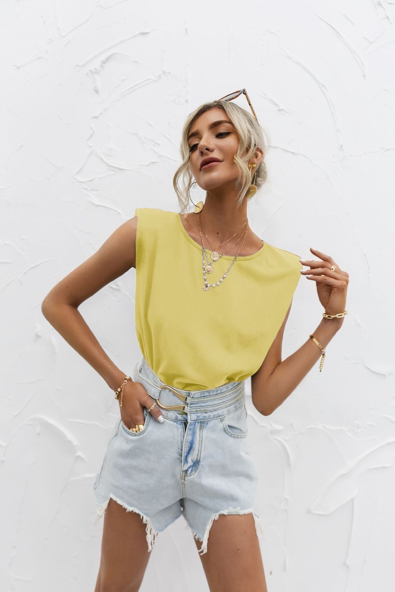 Women's short-sleeve top – Loose fit – Dropped shoulders – Breathable fabric