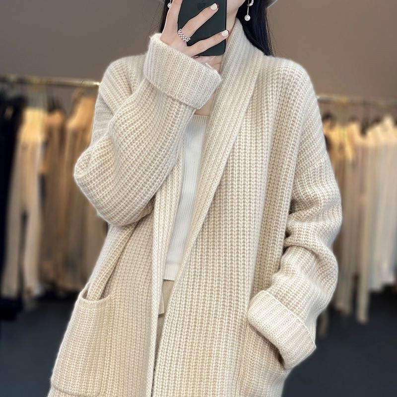 Cardigan femme – Maille épaisse – Coupe oversize – Manches longues – Poches plaquées