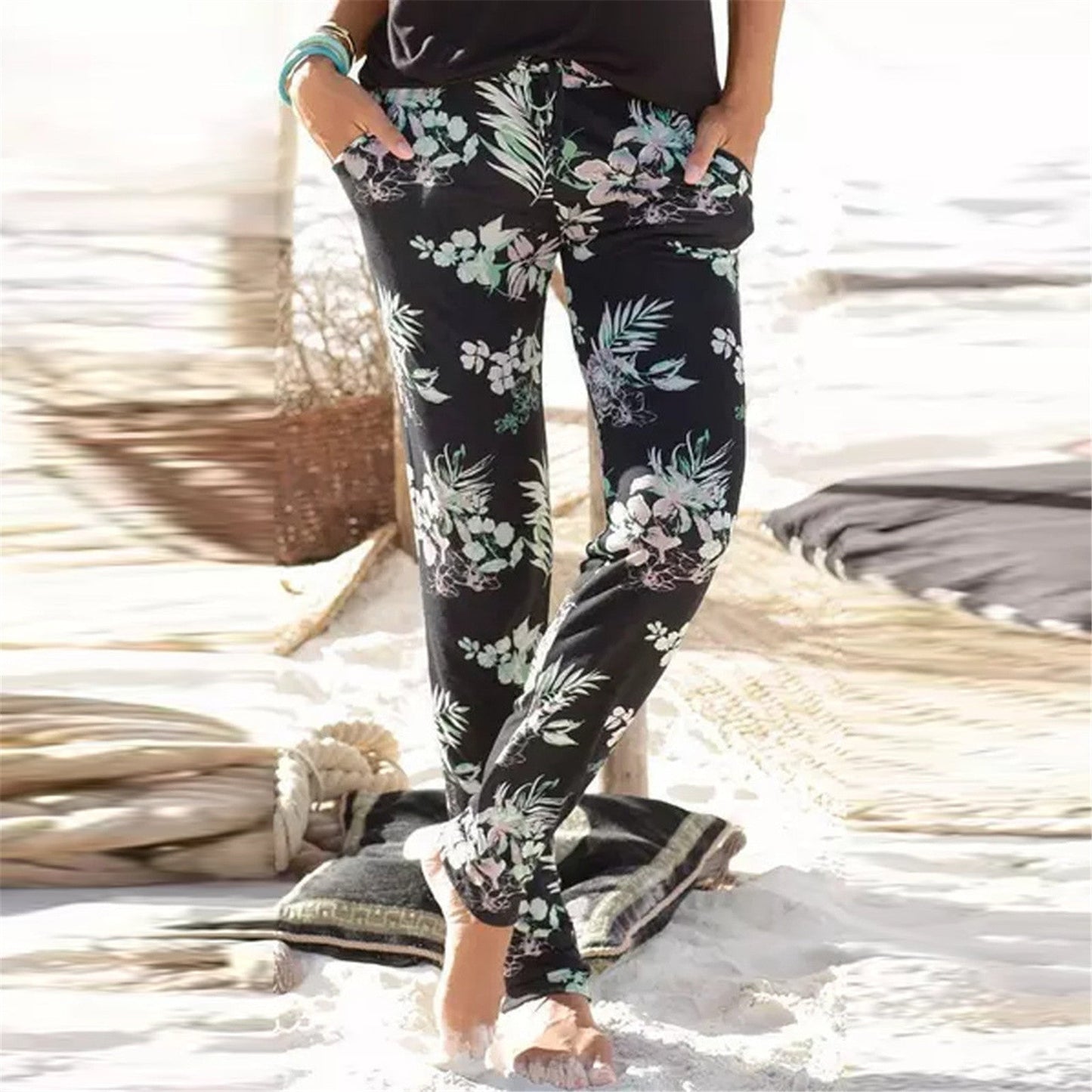Women's casual pants – Loose fit – Elastic waist – Tapered ankle – Printed drawstring