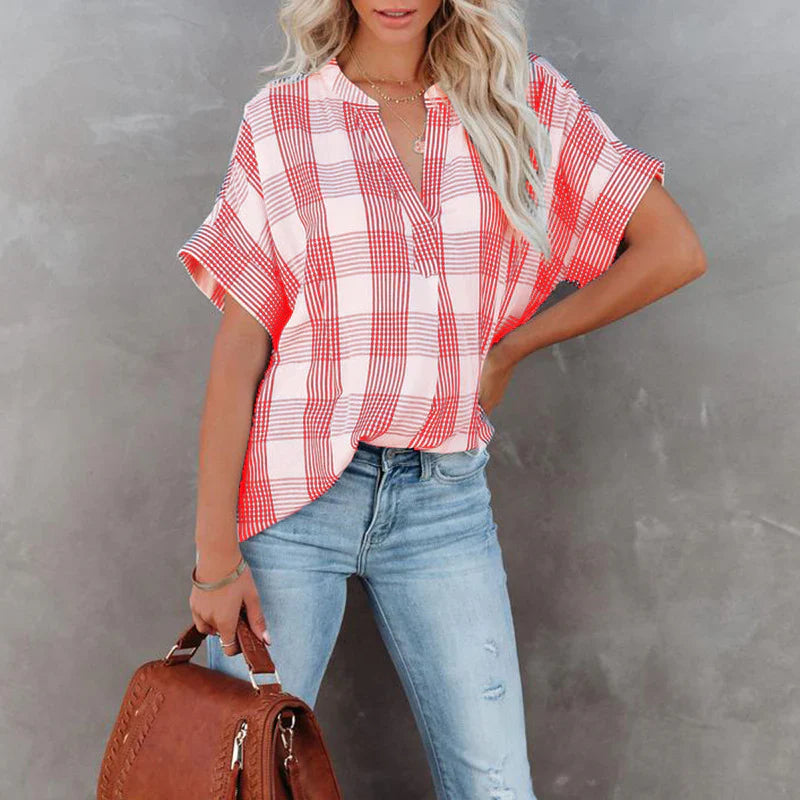 Women's blouse – Loose fit – Checkered pattern – Short sleeves – Lightweight cotton fabric
