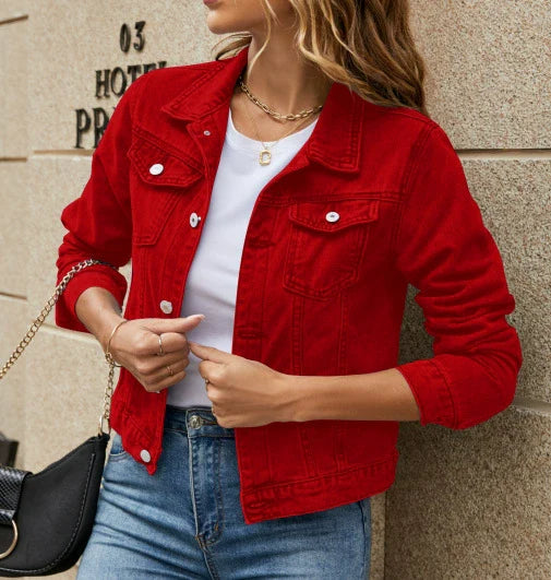 Veste en jean femme – Coupe cintrée – Col classique – Boutonnage frontal – Style décontracté