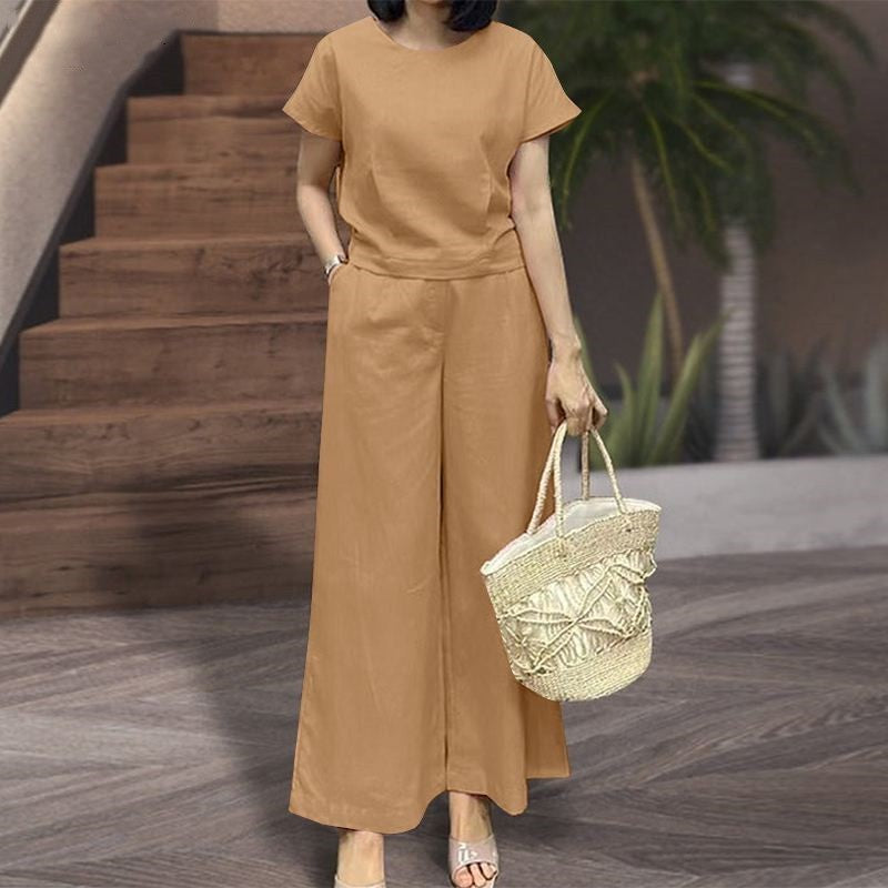 Women's Two-Piece Set – Relaxed Fit – Crew Neck T-Shirt – Wide-Leg Pants