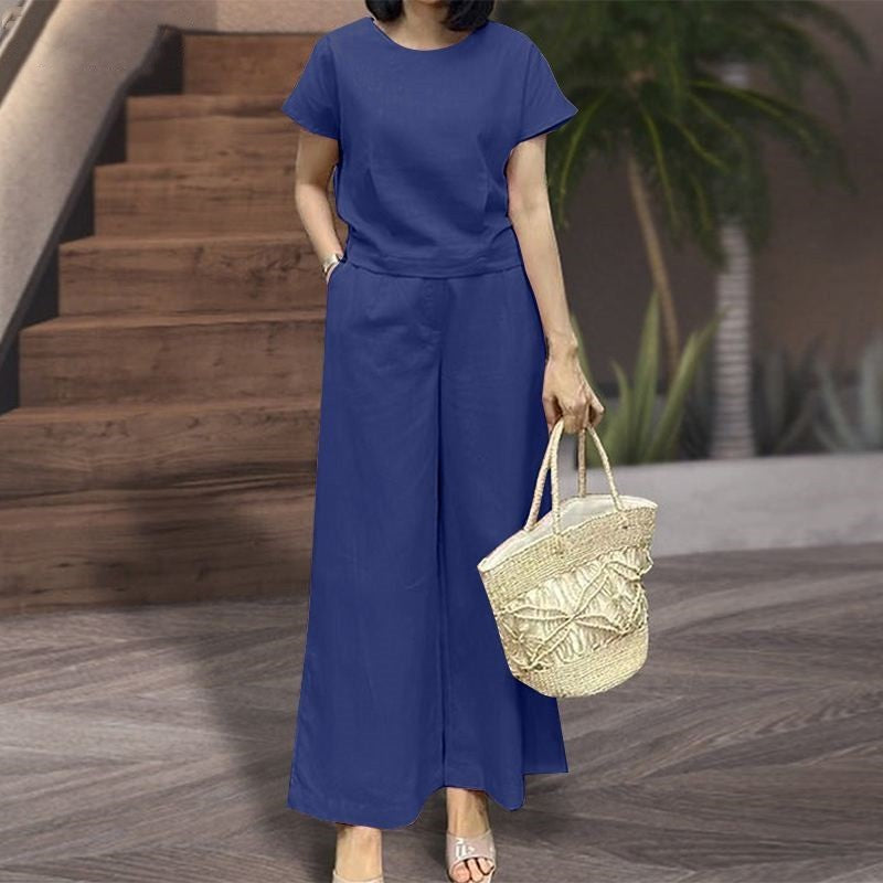 Women's Two-Piece Set – Relaxed Fit – Crew Neck T-Shirt – Wide-Leg Pants