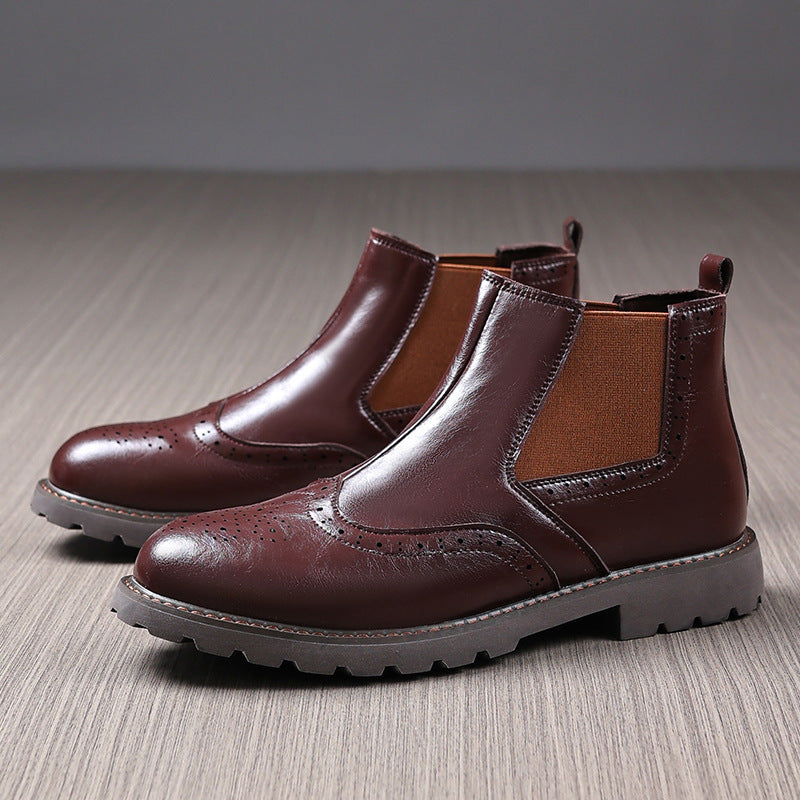 Men's Chelsea boots – Shiny – Brogue detail – Slip-on fit – Ankle
