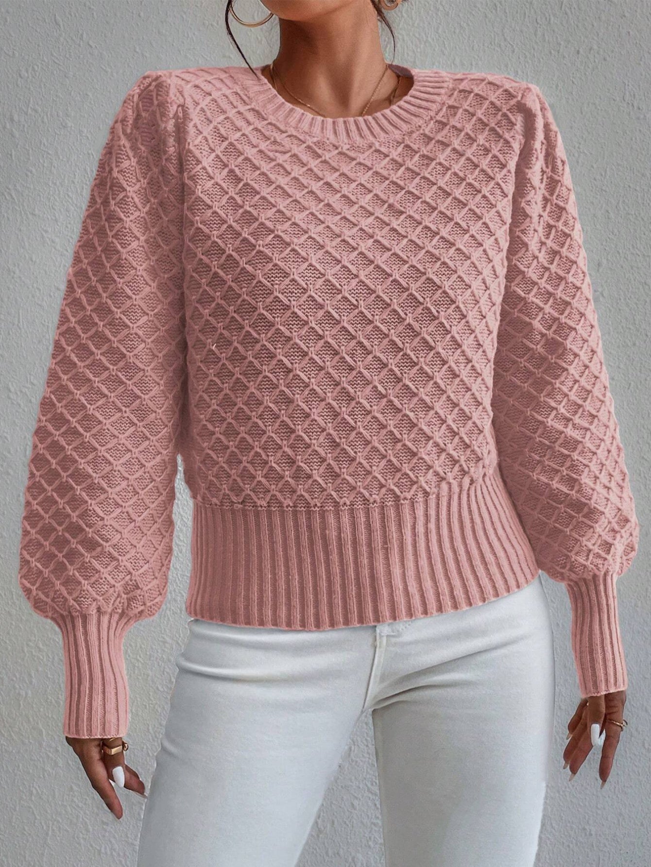 Pull femme – Tricot doux – Coupe décontractée – Col rond – Finition côtelée