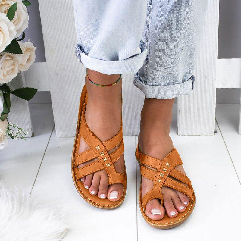 Women's flat sandals – Open toe – Criss-cross straps – Ergonomic support – Casual comfort