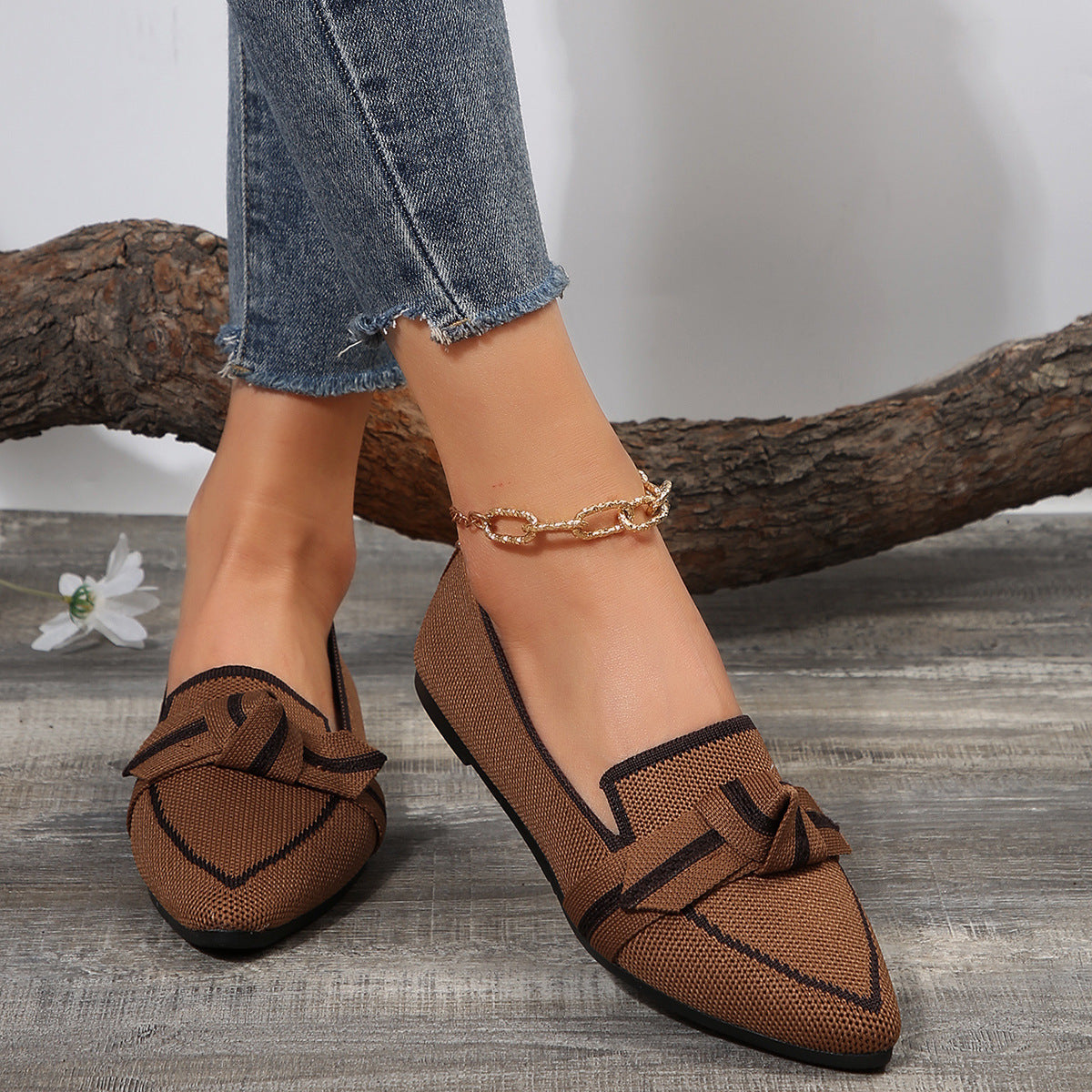 Women's flat shoes – Pointed toe – Soft knit – Elegant slip-on style