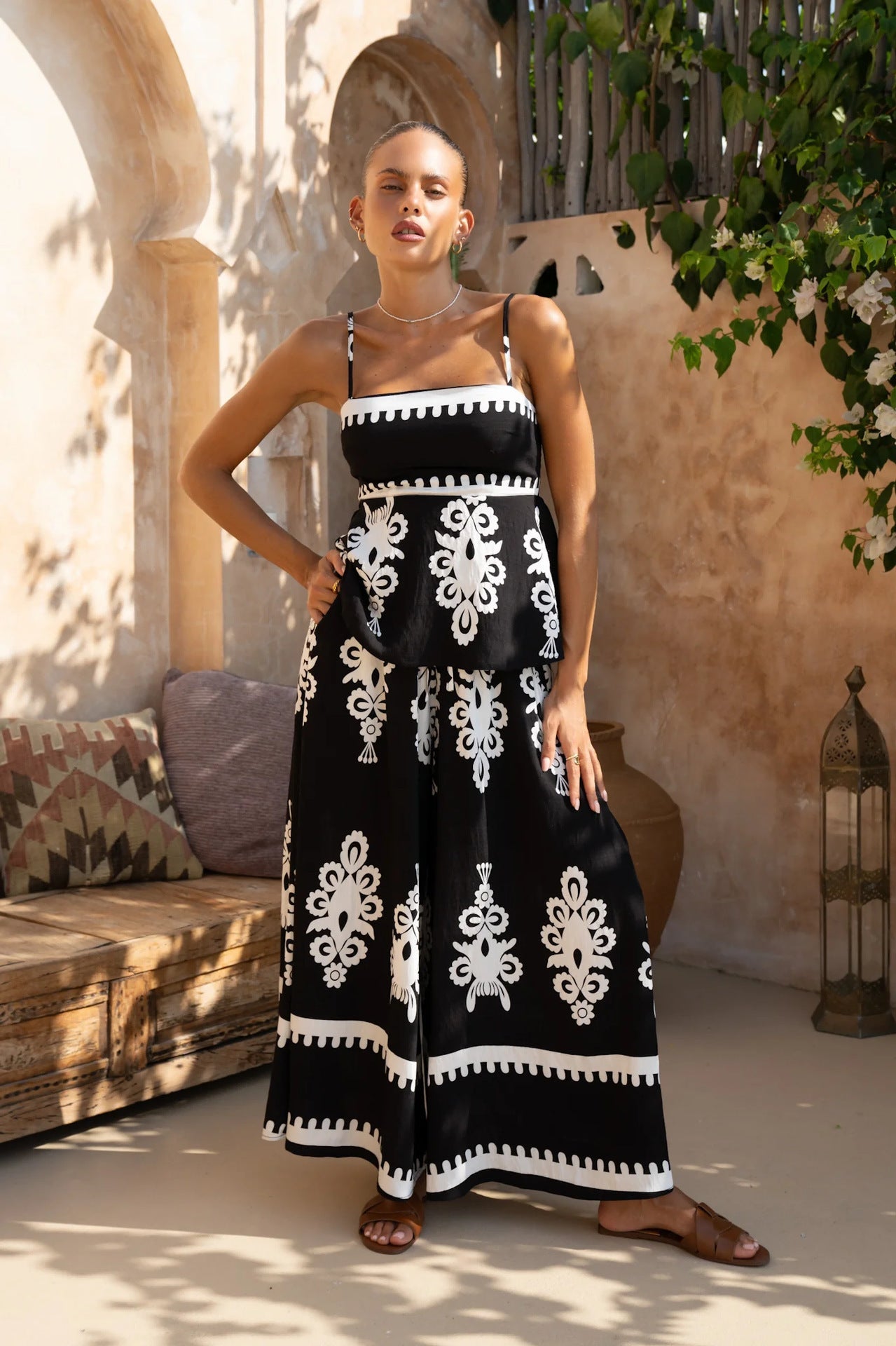 Haut femme – Coupe péplum – Bretelles fines – Imprimé ethnique – Coton léger