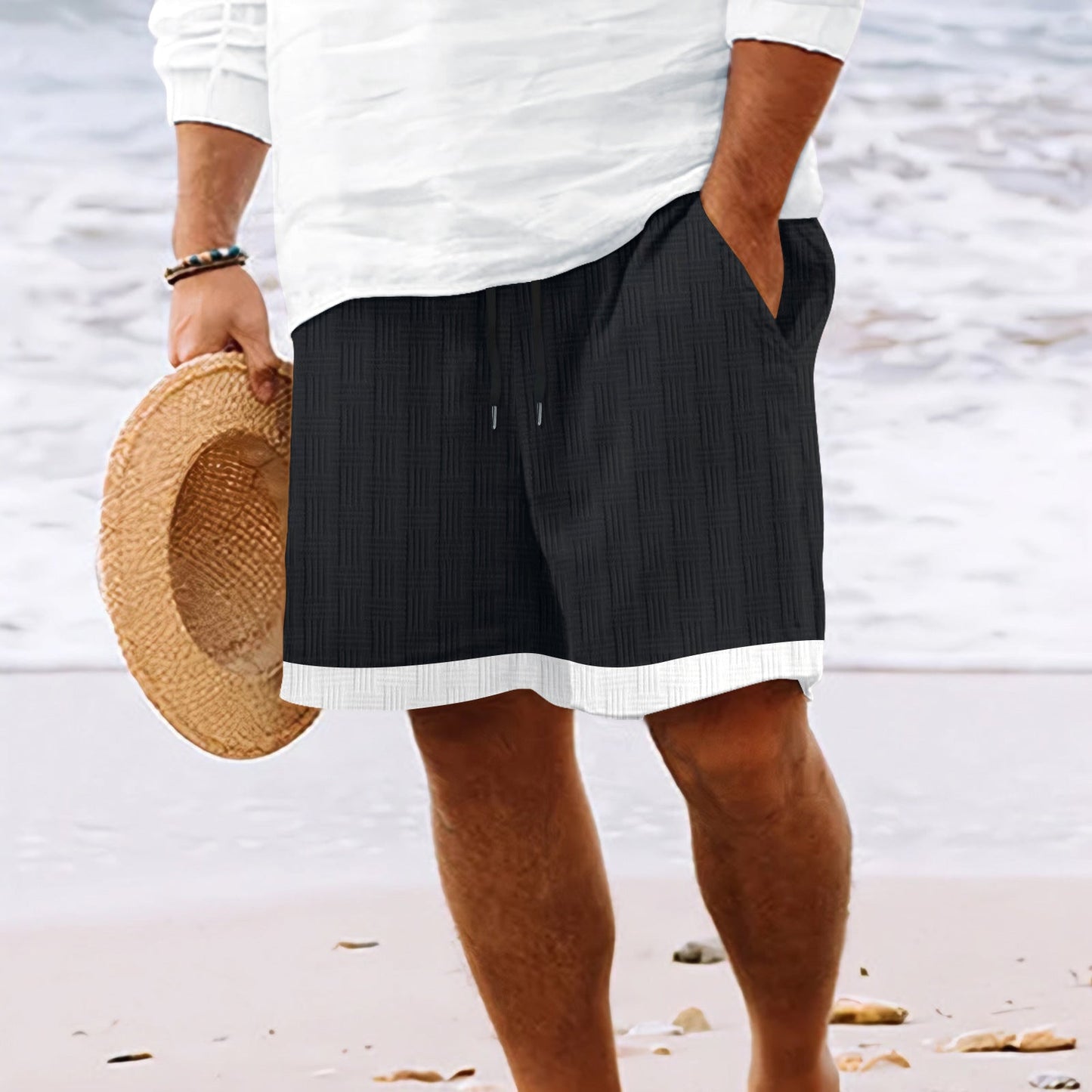 Men's beach shorts – Relaxed fit – Breathable fabric – Elastic waistband with drawstring
