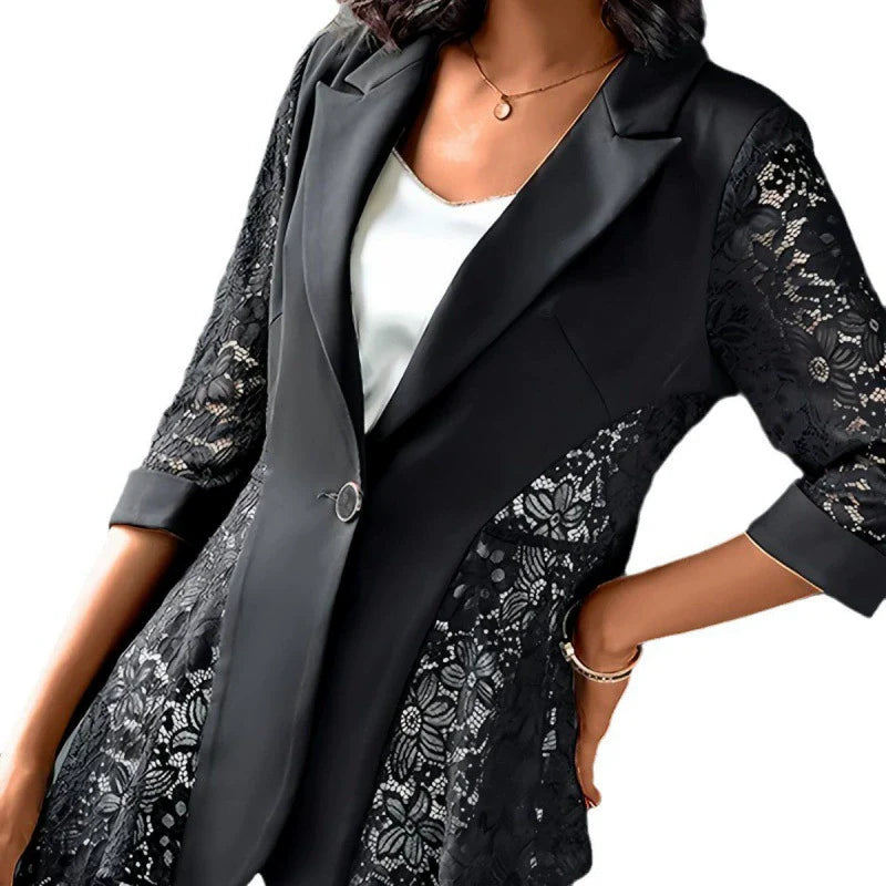 Veste femme – Coupe cintrée – Détail dentelle – Manches trois-quarts – Bouton unique