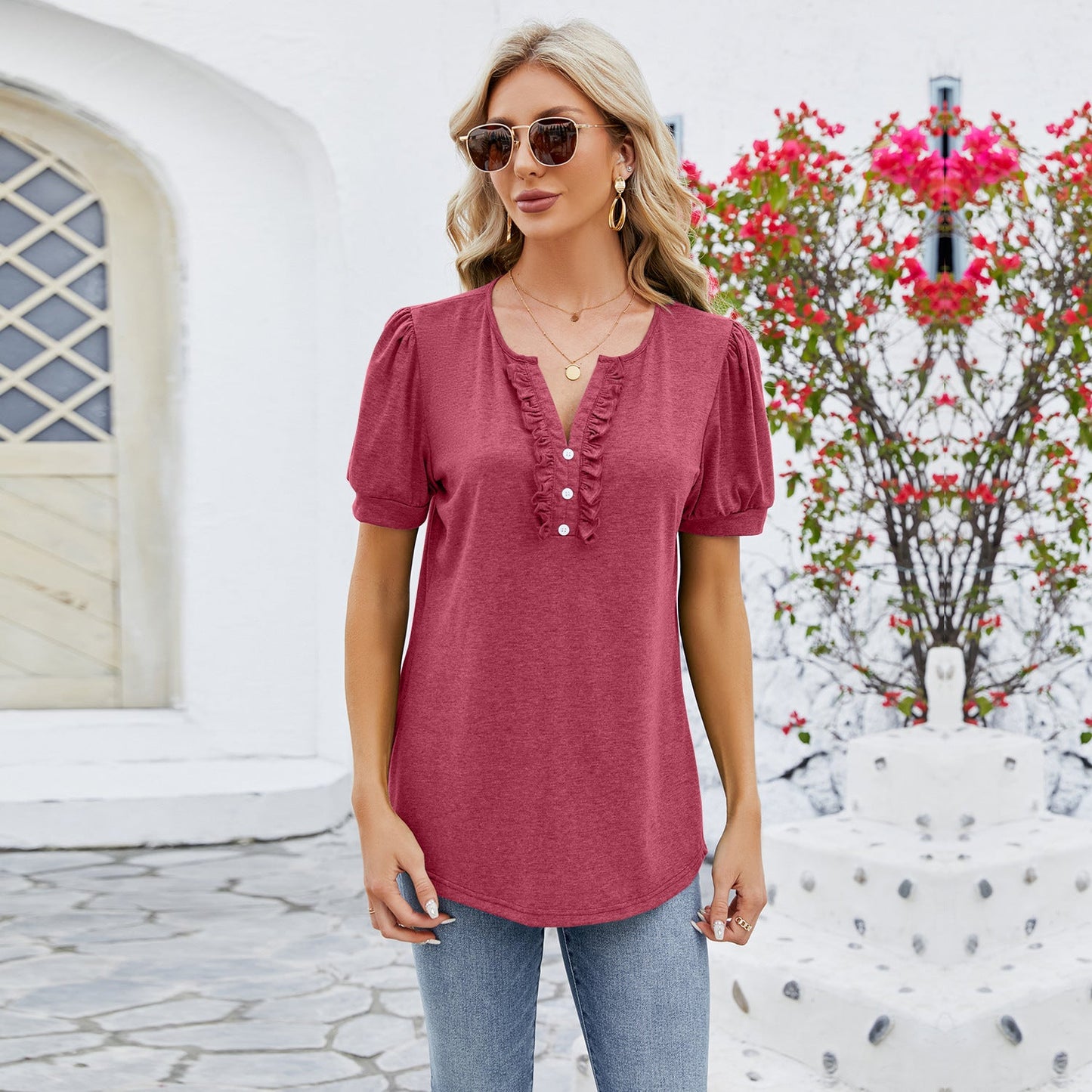 T-shirt women's short sleeves – Relaxed fit – V-neck – Buttons – Ruffled detail