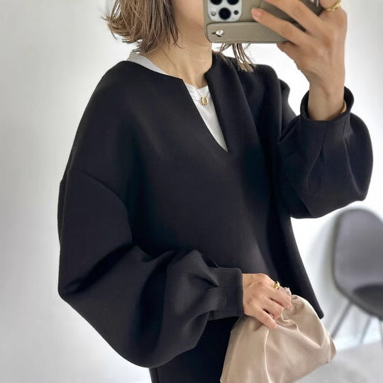 Haut Manches Longues Femme – Coupe Oversize – Tissu Léger – Col V Moderne