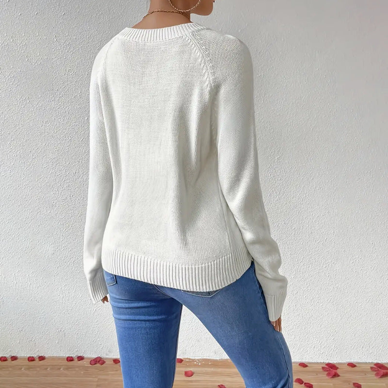Women's Sweater – Soft Knit – Relaxed Fit – Heart Motif – Casual Round Neck