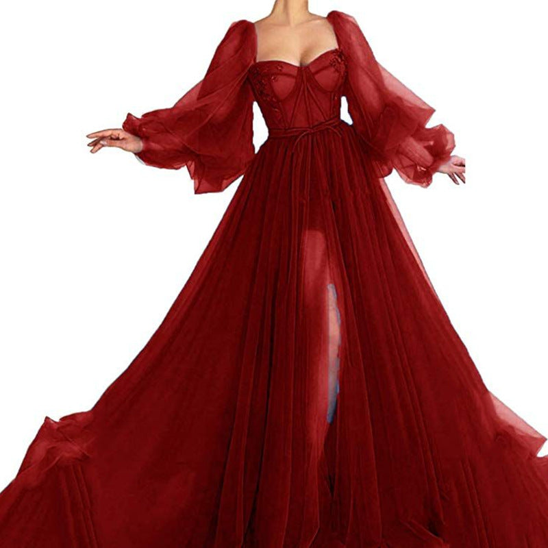 Women's evening dress – Sweetheart neckline – Voluminous sleeves – Side slit