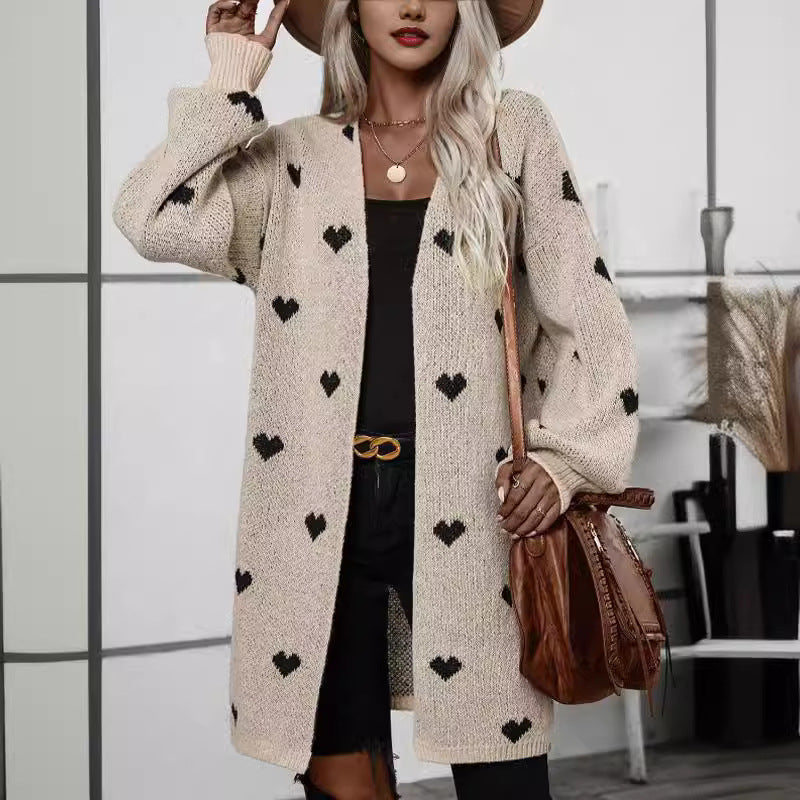 Gilet long femme – Maille douce – Coupe oversize – Motif cœurs – Style décontracté