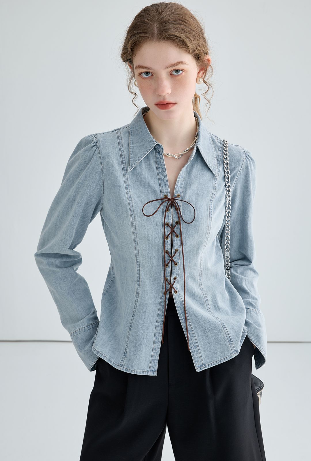 Veste chemise femme – Coupe ajustée – Devant lacé – Manches longues structurées
