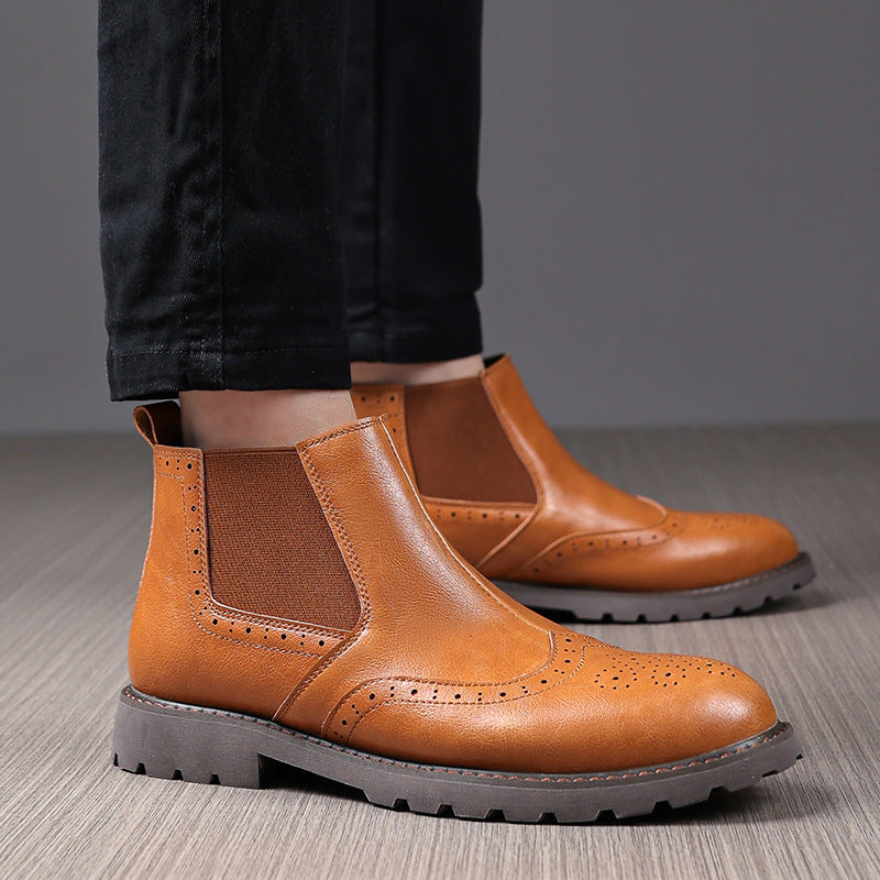 Men's Chelsea boots – Shiny – Brogue detail – Slip-on fit – Ankle