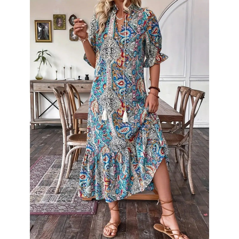 Women's midi dress – Relaxed fit – Ruffles – Bohemian print – Tie-neck