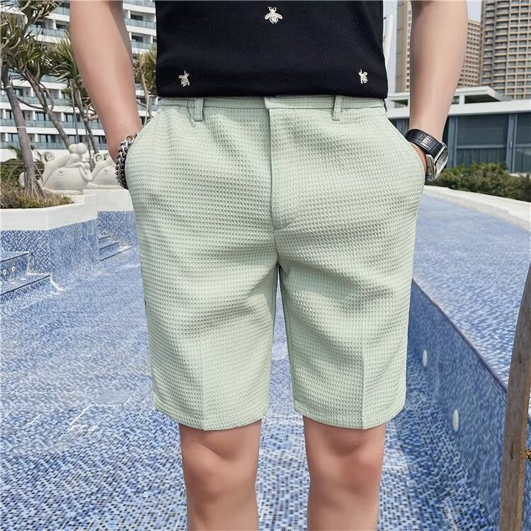 Men's shorts – Slim fit – Textured fabric – Button closure – Knee length
