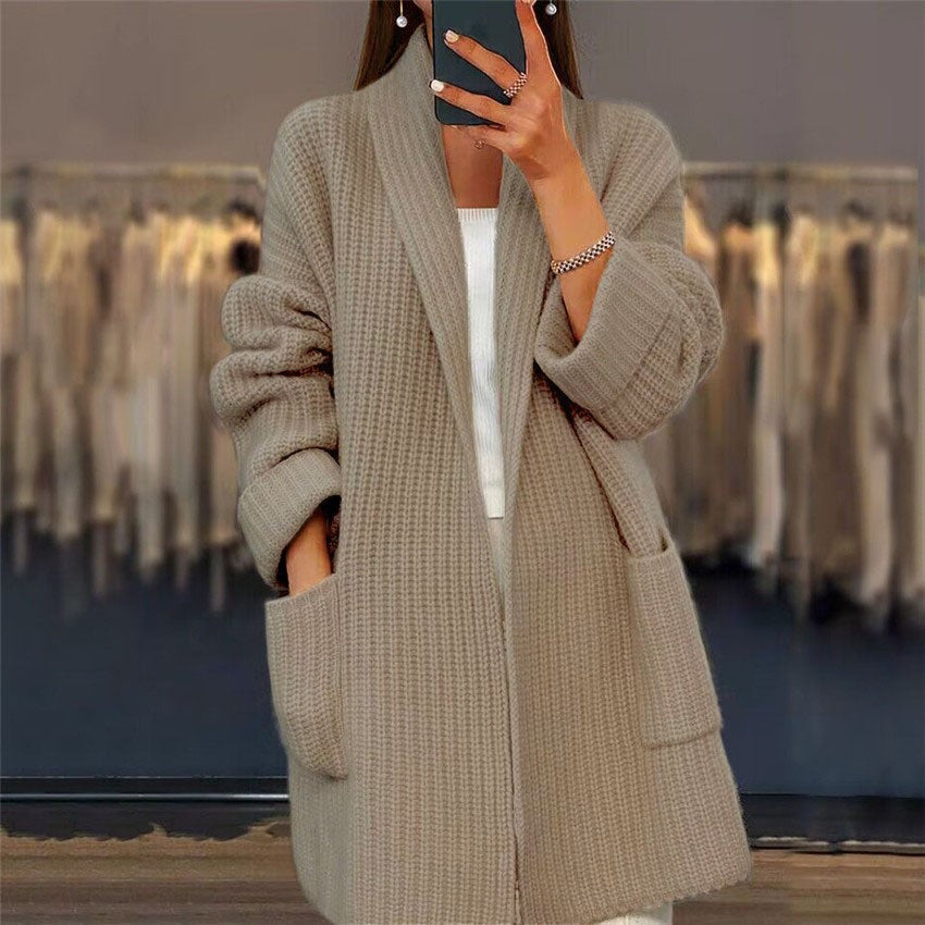 Cardigan femme – Maille épaisse – Coupe oversize – Manches longues – Poches plaquées