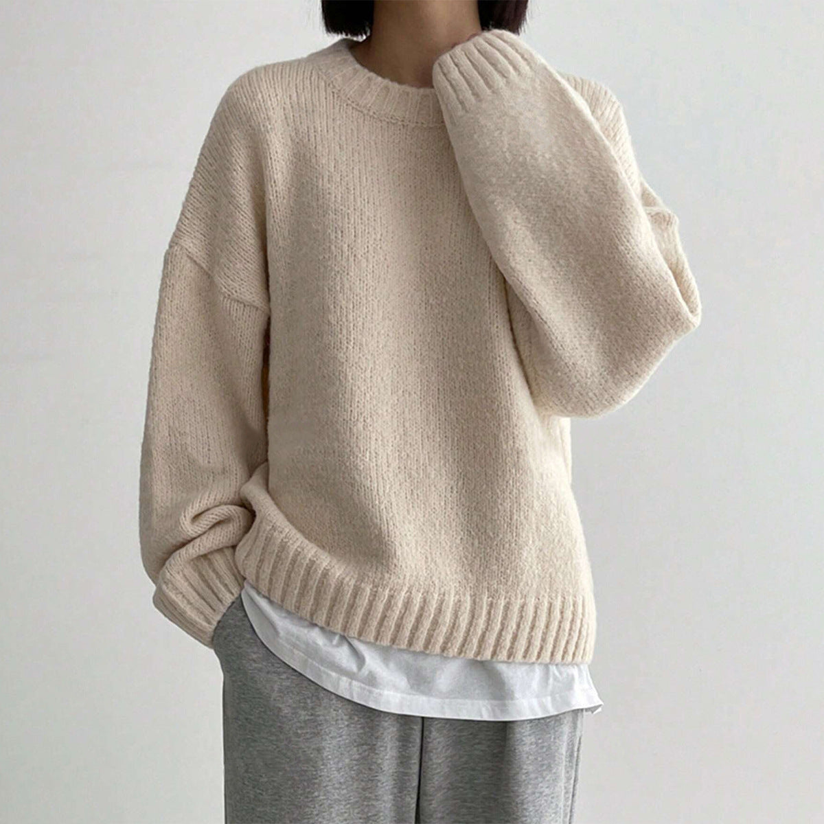 Pull femme – Coupe oversize – Maille douce – Épaules tombantes – Col rond