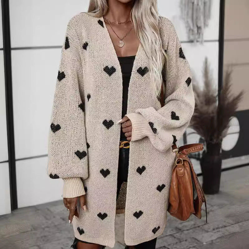 Gilet long femme – Maille douce – Coupe oversize – Motif cœurs – Style décontracté